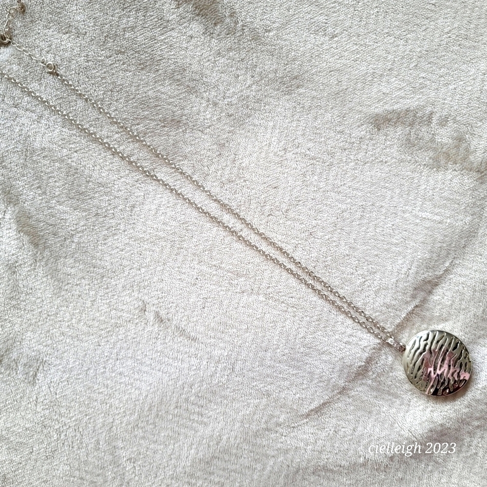 *4 for $25* Avon necklace